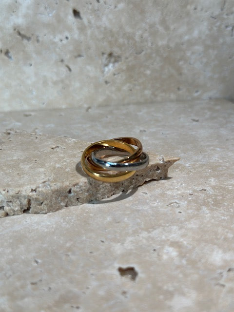 Mado ring